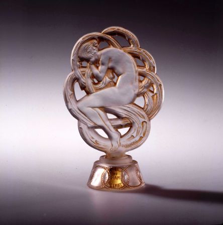 9-Ambre-de-Siam-pour-Volnay-1920_Lalique.jpg